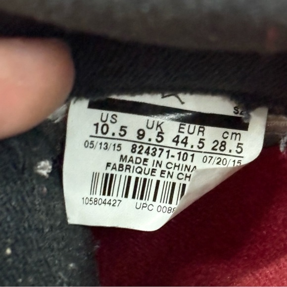 Size 10.5 - Supreme x Air Jordan 5 Retro White - Picture 7 of 7